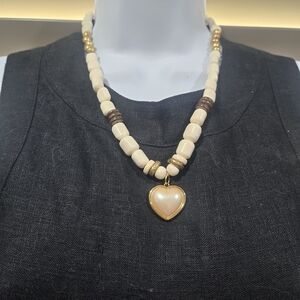 Elegant Cream and Gold Heart Pendant Necklace